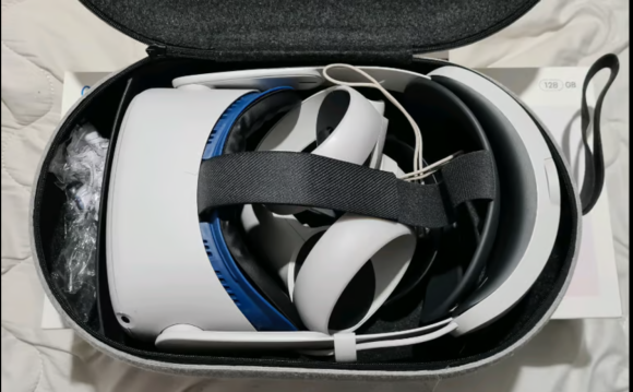Quest VR Headset with all Accessories